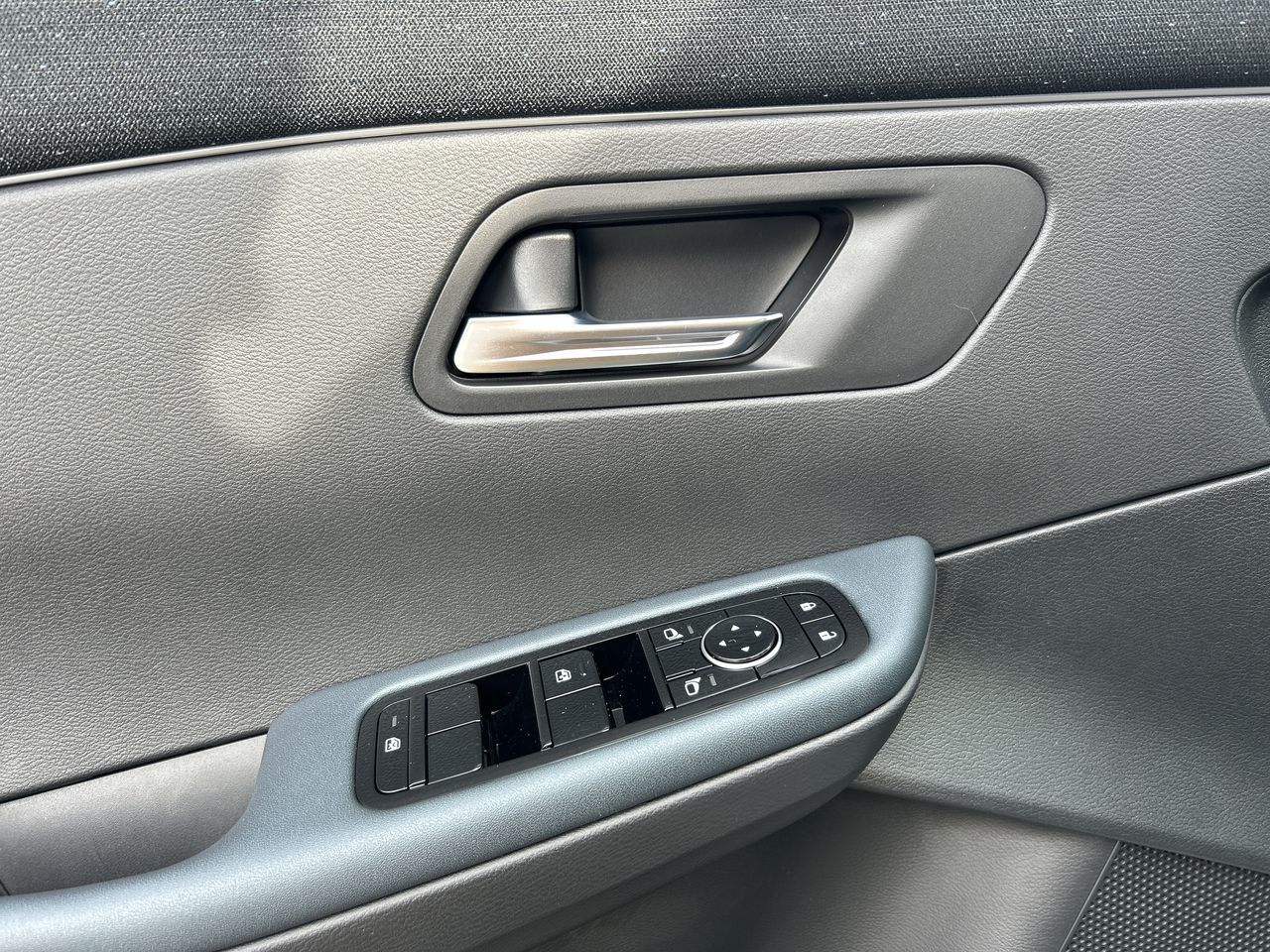 2026 Nissan LEAF