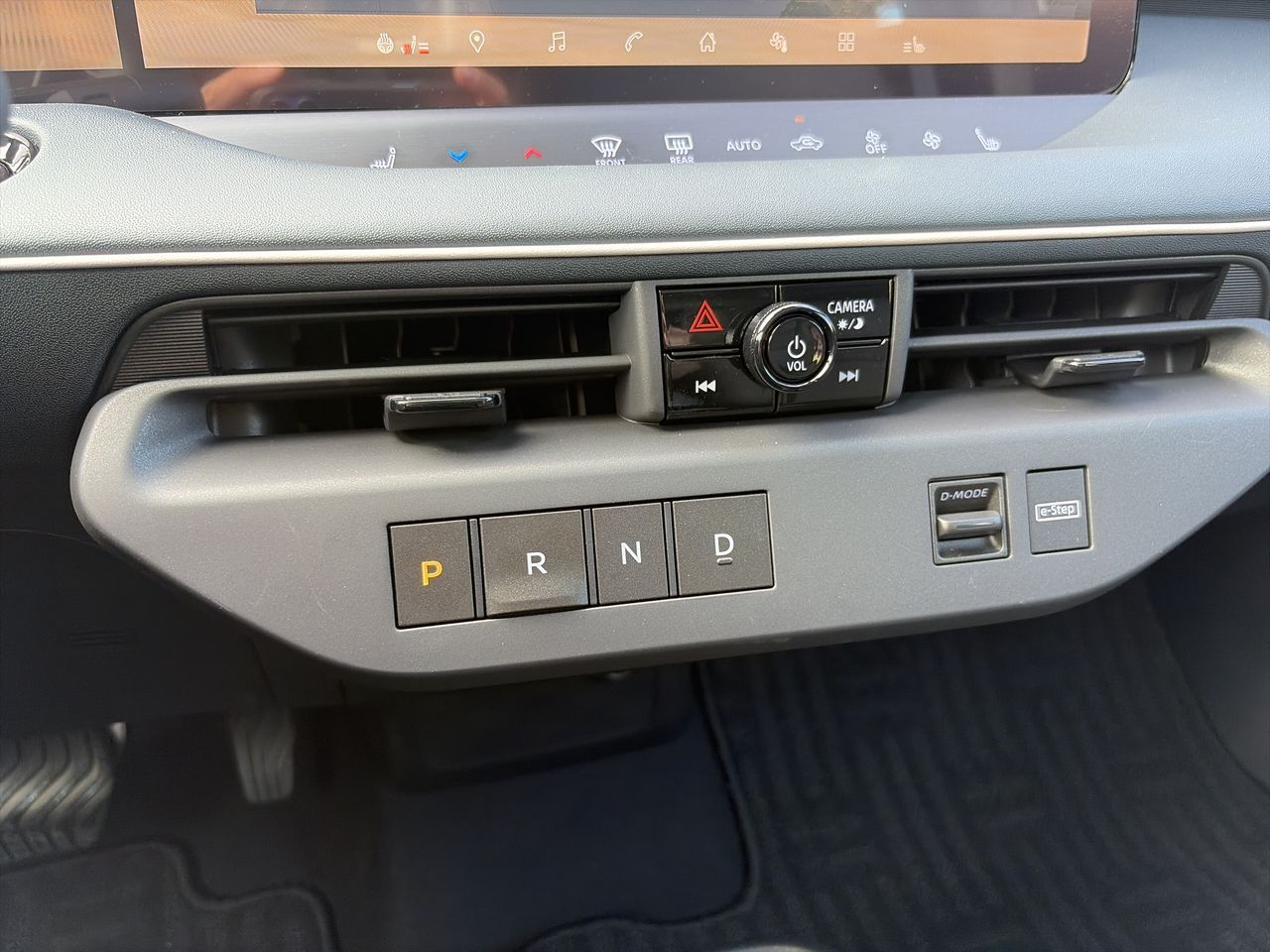 2027 Nissan LEAF