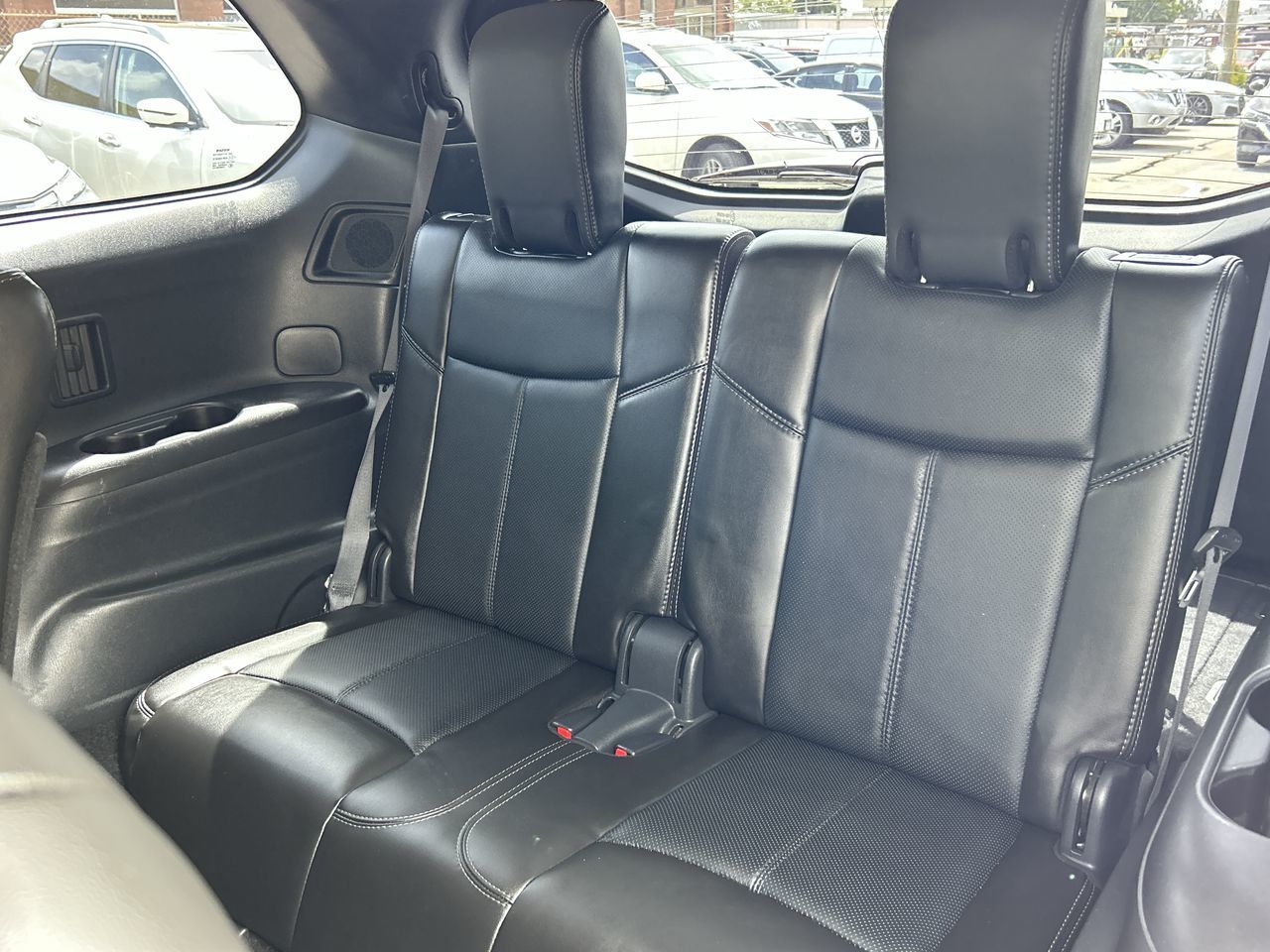 2014 Nissan PATHFINDER HYBRID in Vancouver, British Columbia
