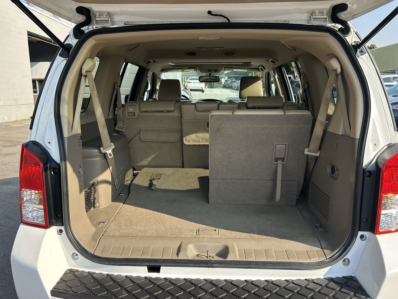 2011 Nissan Pathfinder in Vancouver, British Columbia