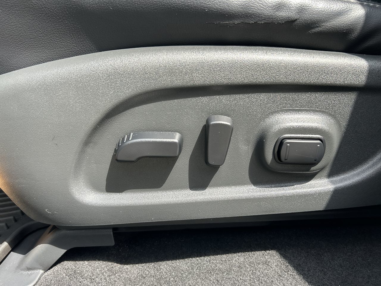 2017 Nissan Pathfinder in Vancouver, British Columbia