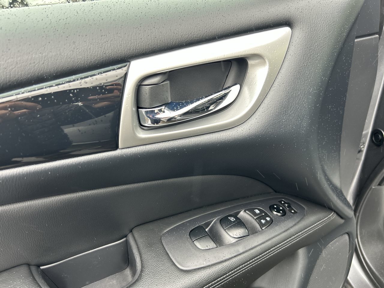 2020 Nissan Pathfinder in Vancouver, British Columbia
