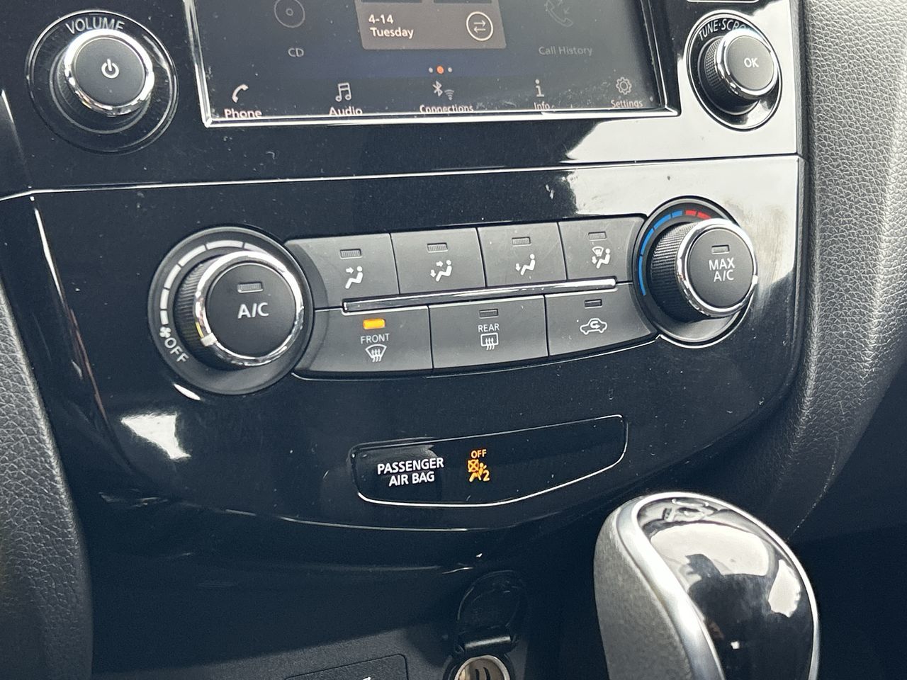 2020  Qashqai