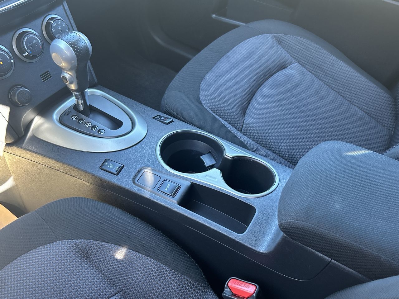 2013 Nissan Rogue in Vancouver, British Columbia