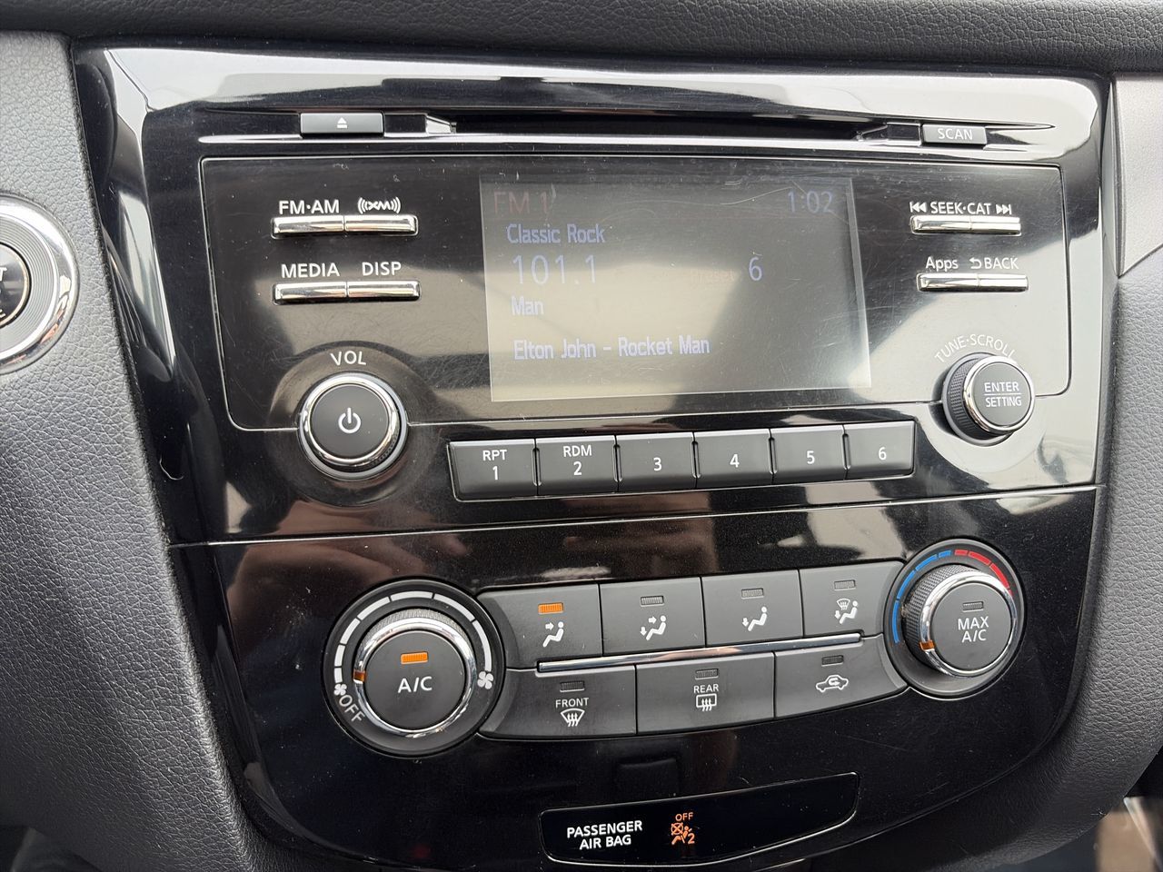 2015 Nissan Rogue