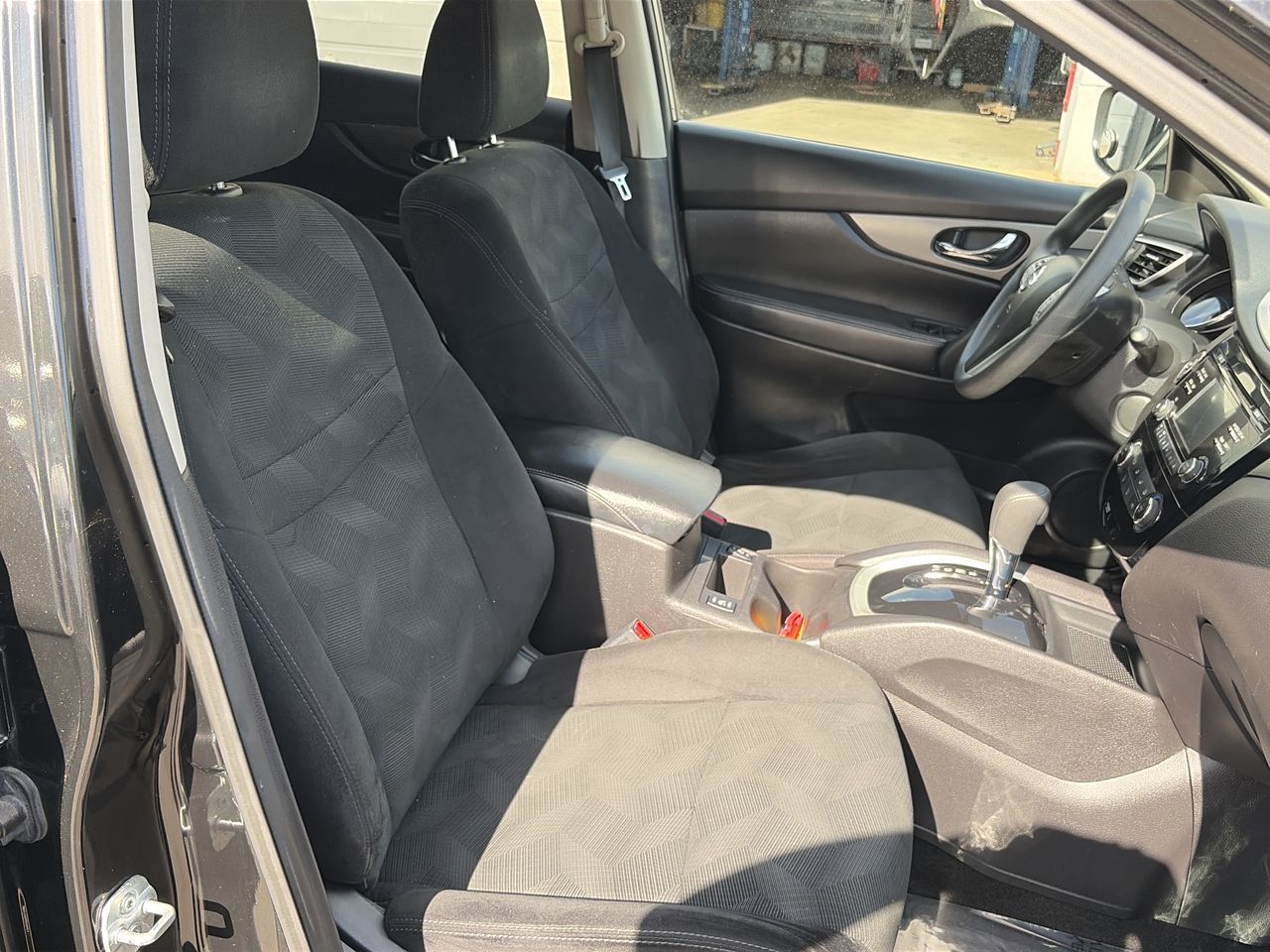 2016  Rogue