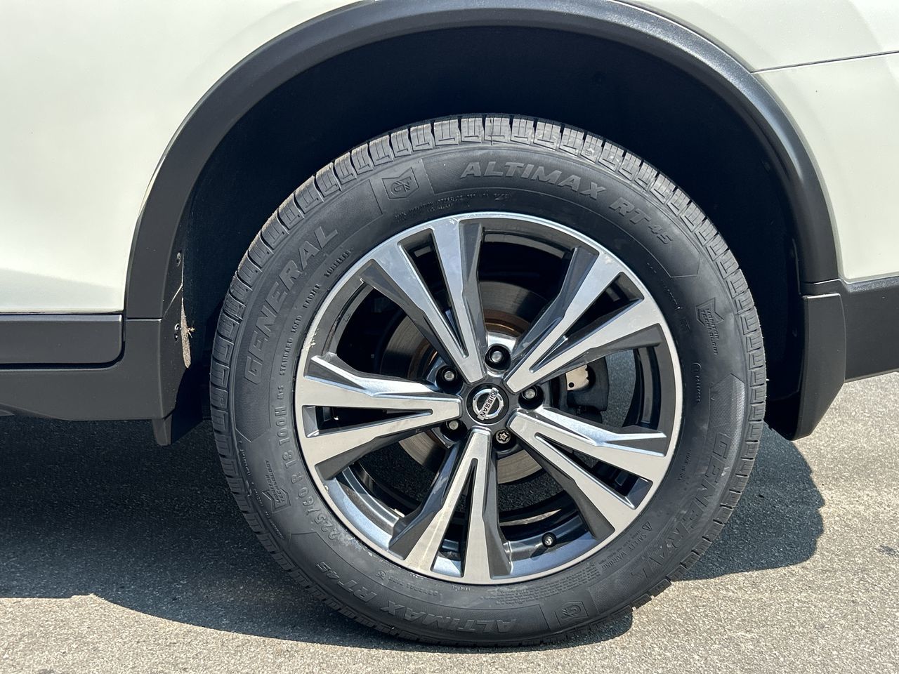 2019 Nissan Rogue in Vancouver, British Columbia