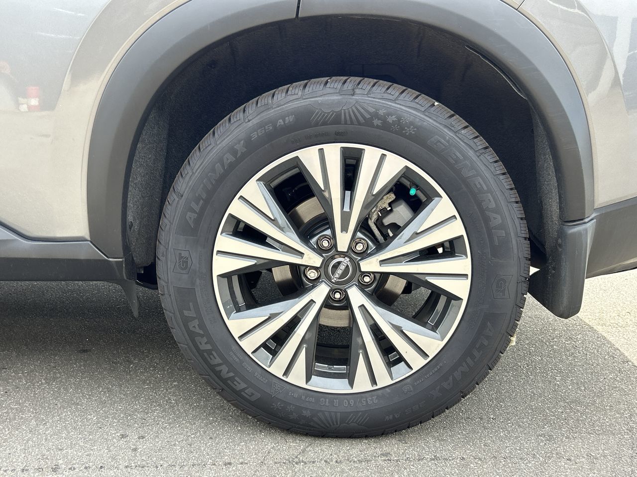 2022 Nissan Rogue in Vancouver, British Columbia
