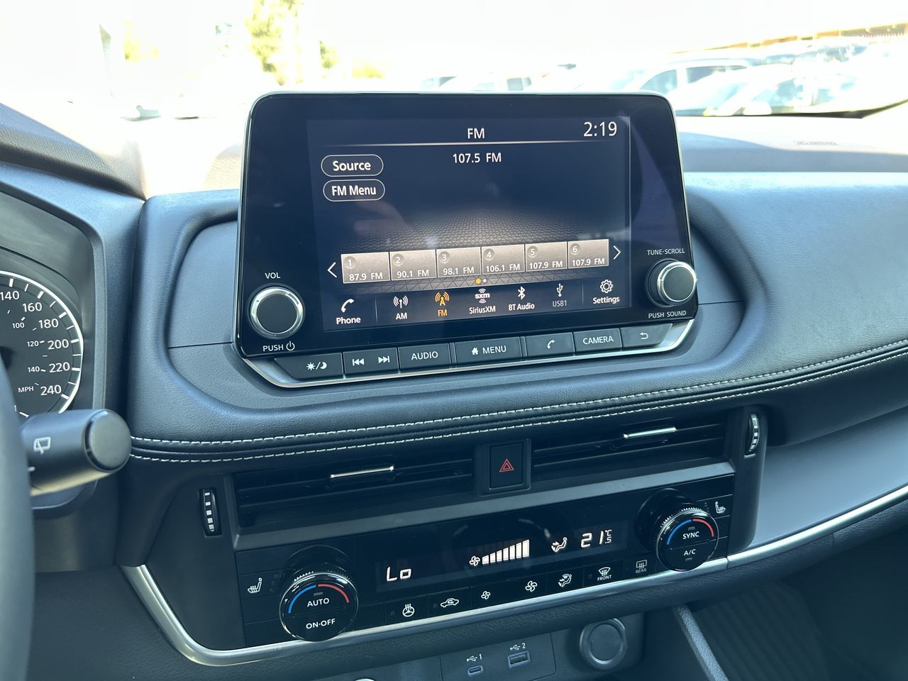 2022 Nissan Rogue in Vancouver, British Columbia