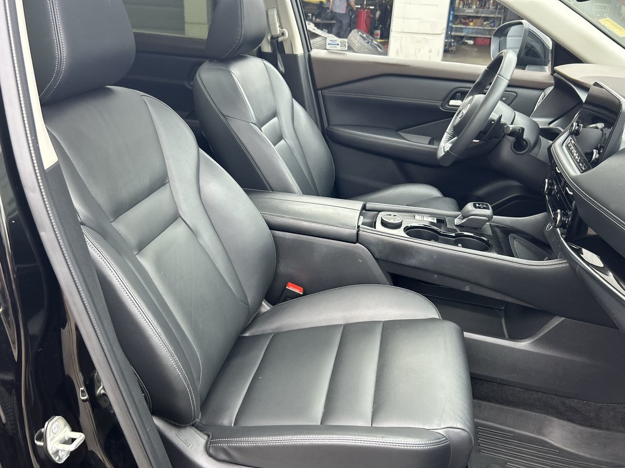 2023 Nissan Rogue in Vancouver, British Columbia