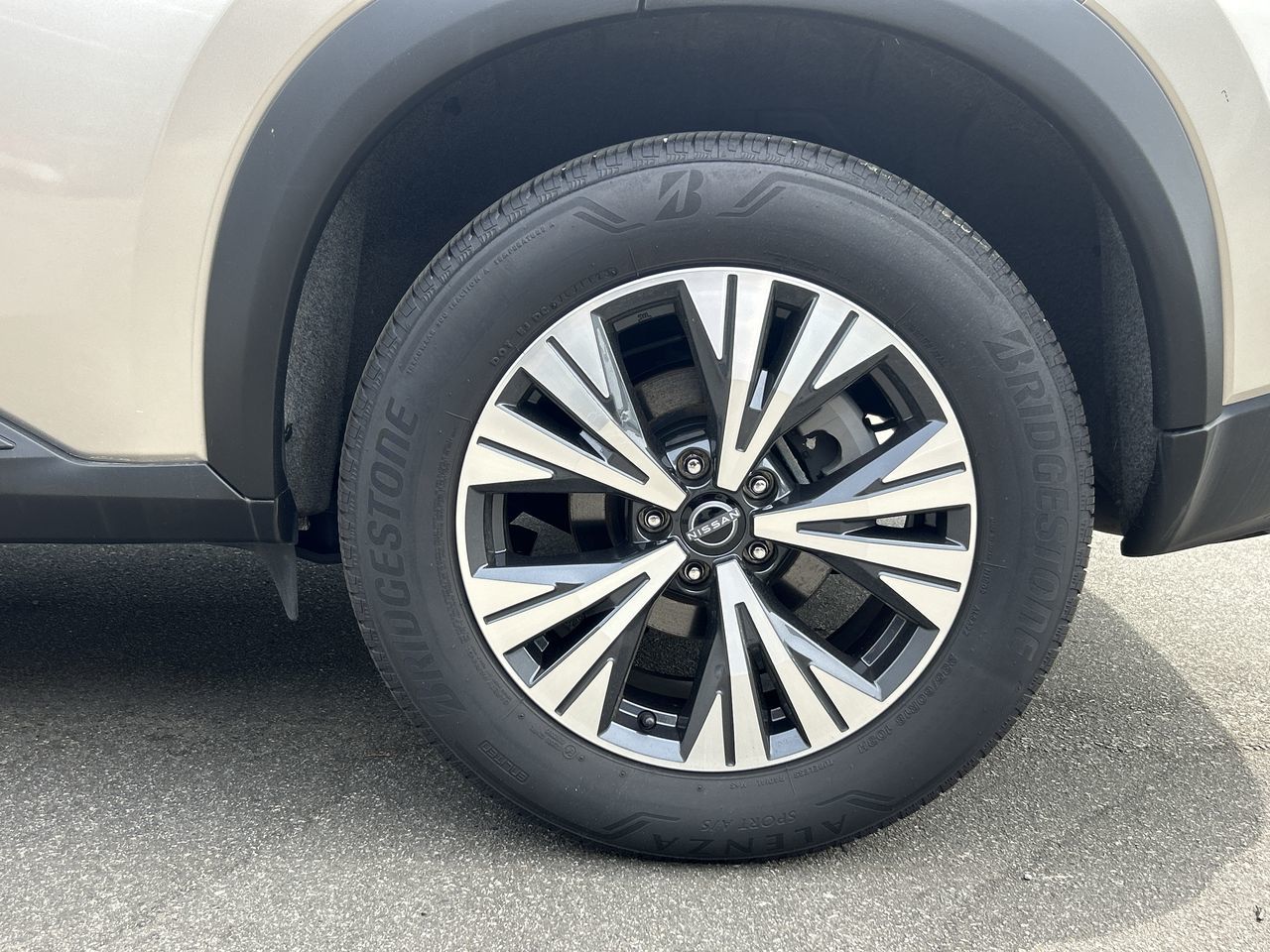2023 Nissan Rogue in Vancouver, British Columbia