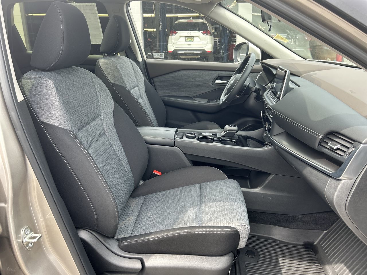 2023 Nissan Rogue in Vancouver, British Columbia