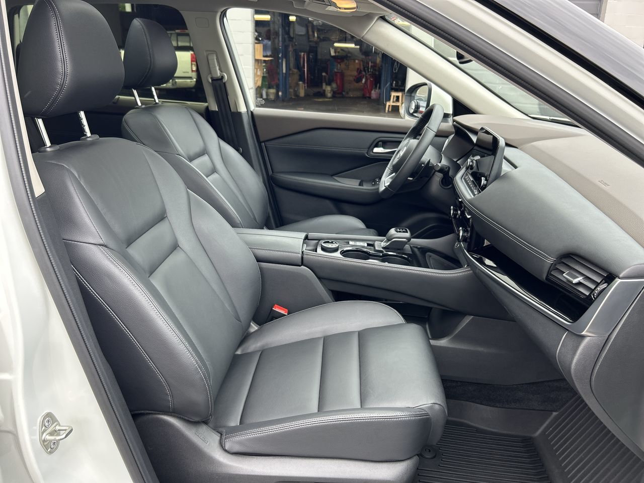 2023 Nissan Rogue in Vancouver, British Columbia