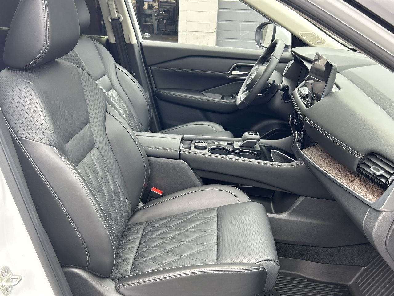 2024 Nissan Rogue in Vancouver, British Columbia