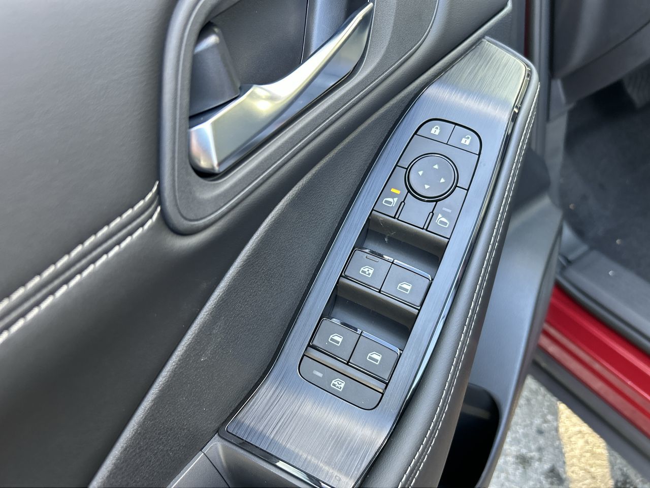 2025 Nissan Rogue in Vancouver, British Columbia