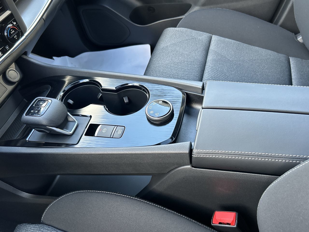 2025 Nissan Rogue in Vancouver, British Columbia