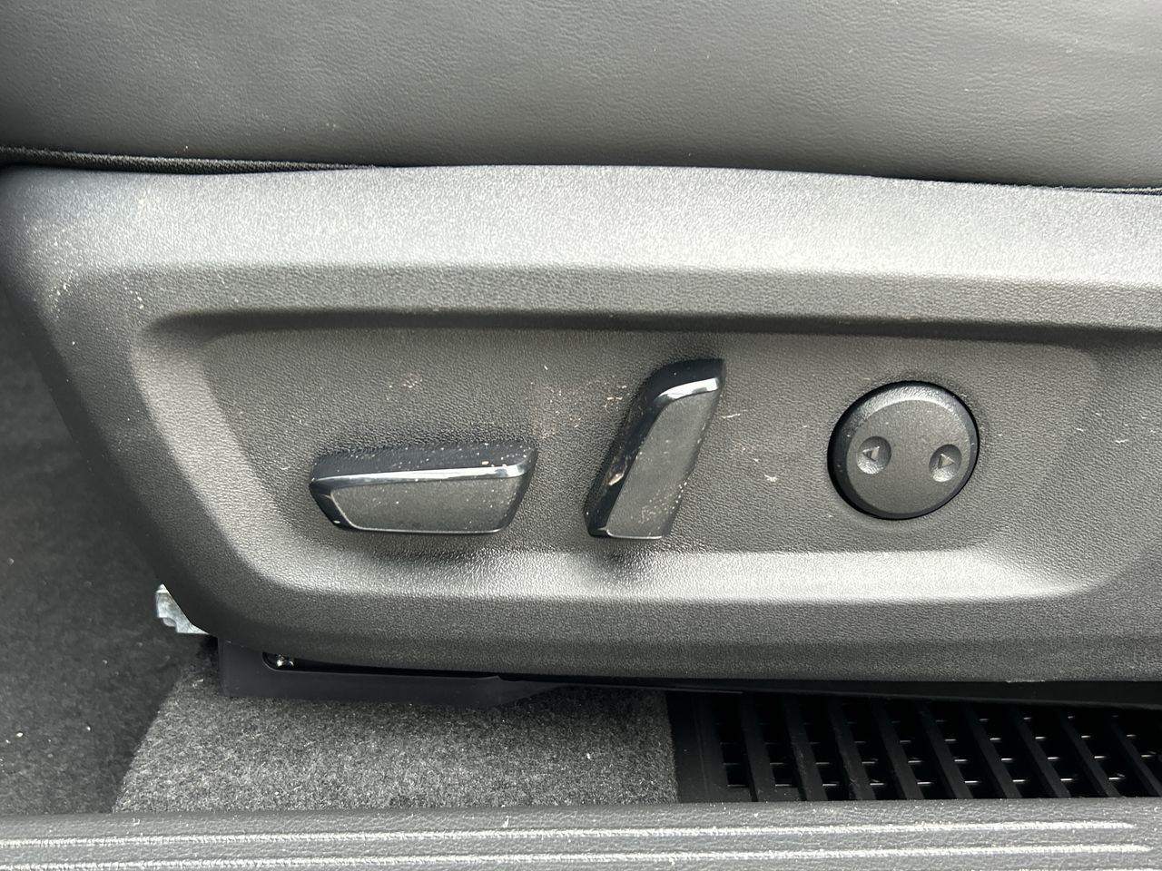 2025 Nissan Rogue in Vancouver, British Columbia