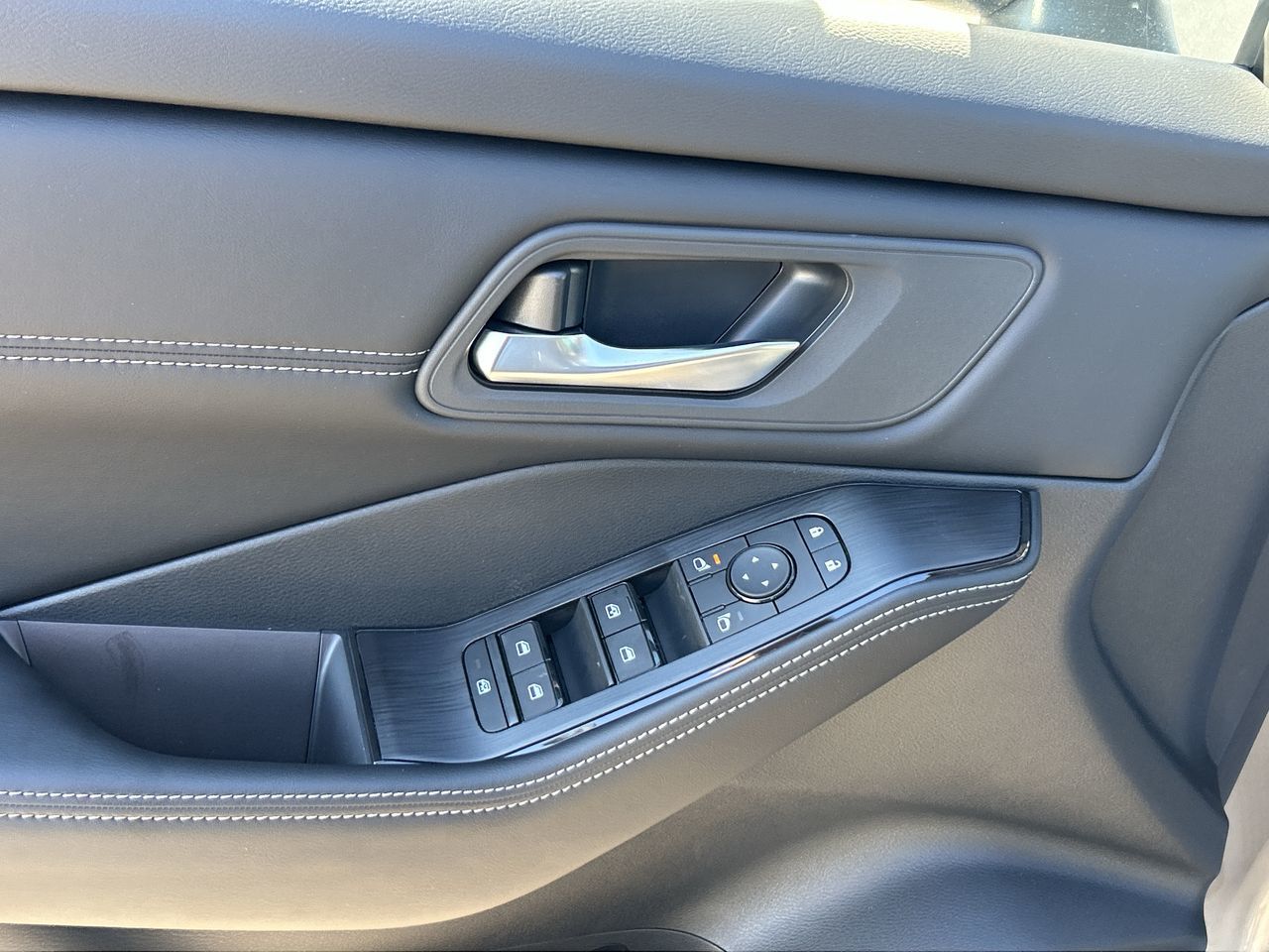 2025 Nissan Rogue in Vancouver, British Columbia