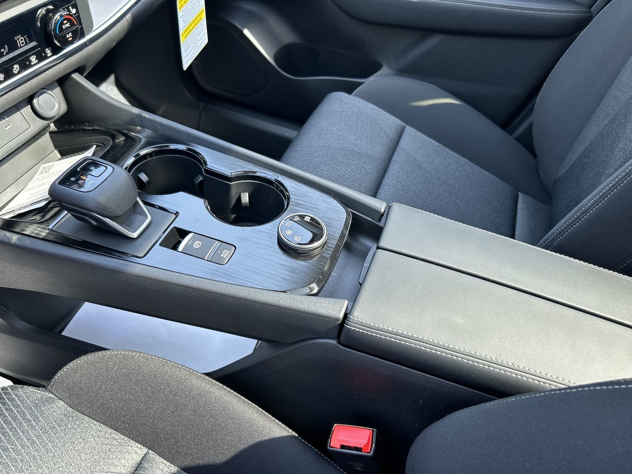 2025 Nissan Rogue in Vancouver, British Columbia