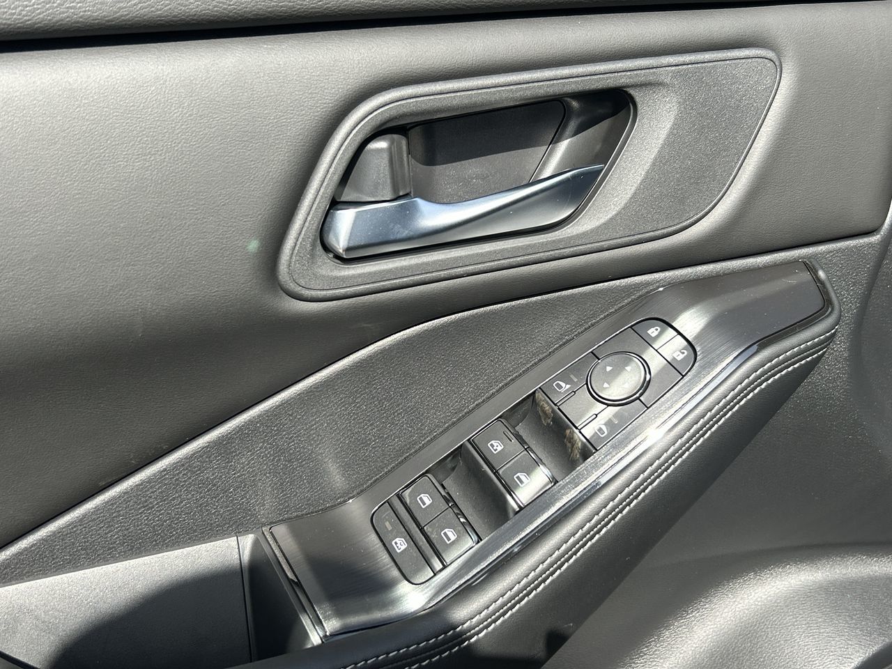 2025 Nissan Rogue in Vancouver, British Columbia