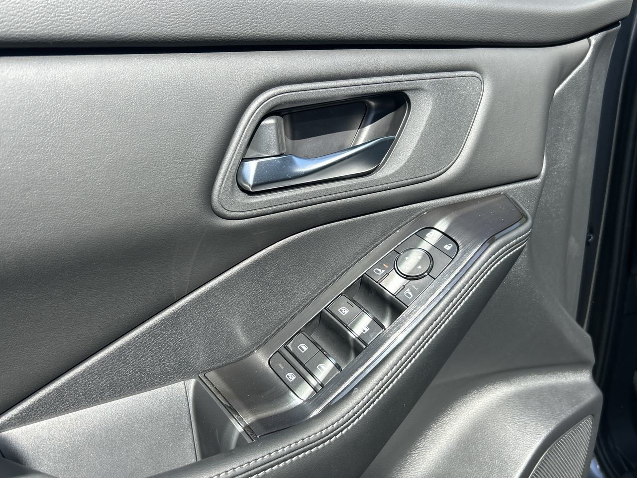 2025 Nissan Rogue in Vancouver, British Columbia