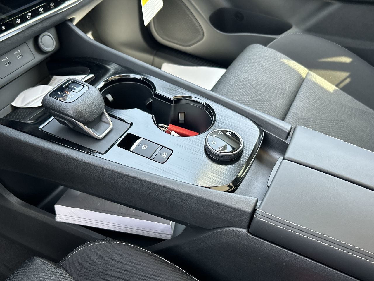 2025 Nissan Rogue in Vancouver, British Columbia