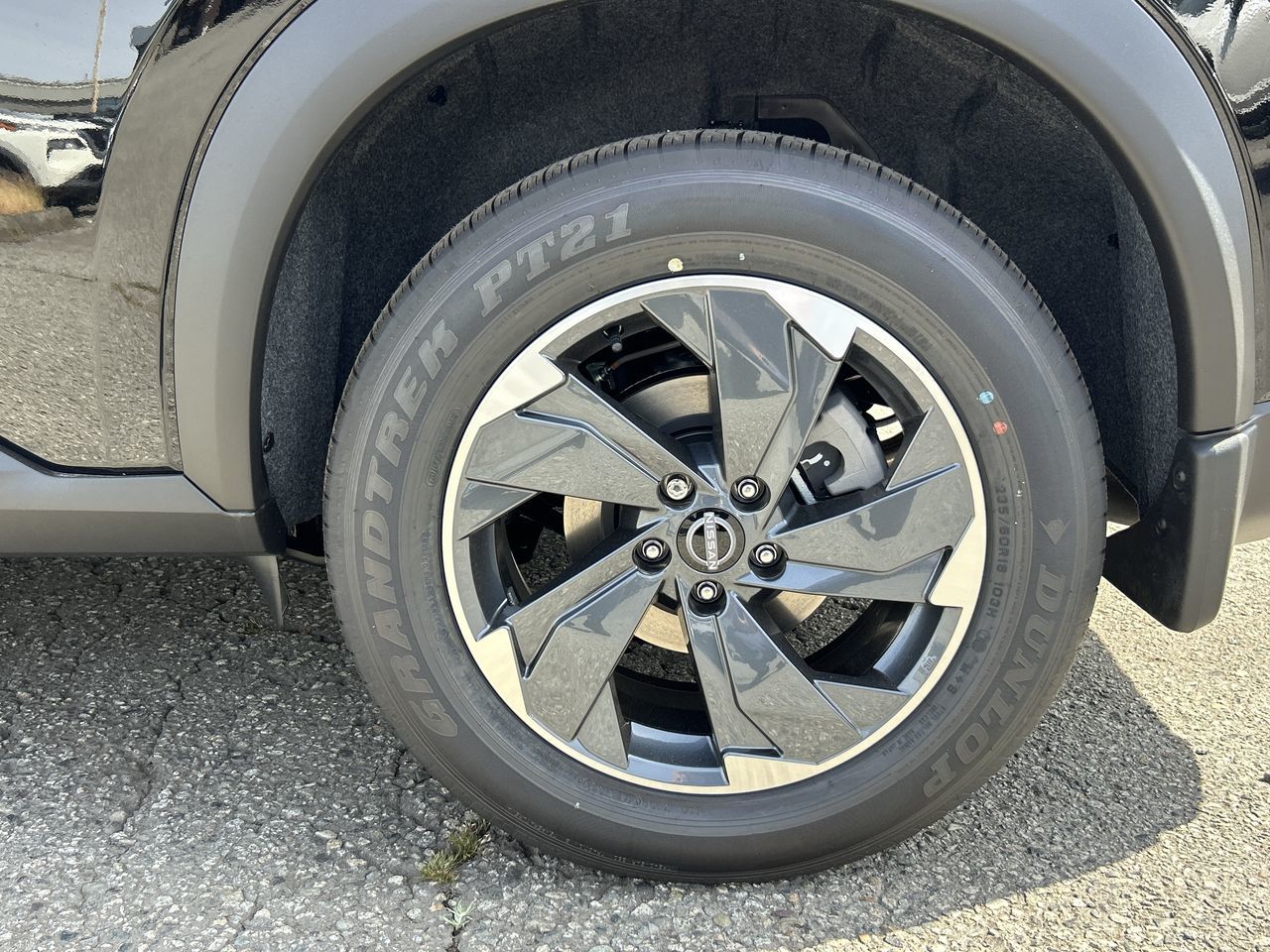 2025 Nissan Rogue in Vancouver, British Columbia