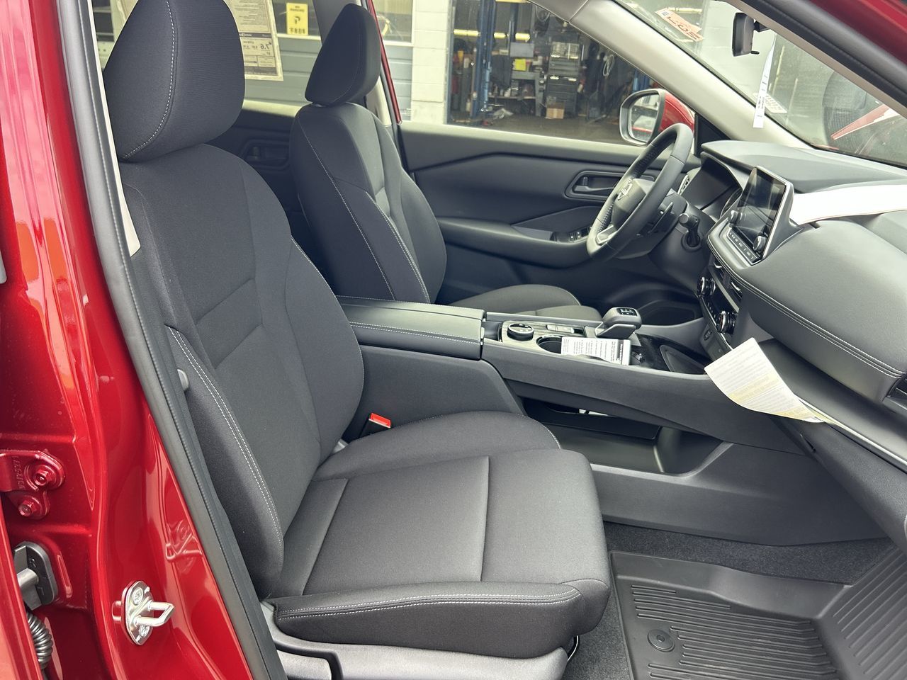 2025 Nissan Rogue in Vancouver, British Columbia