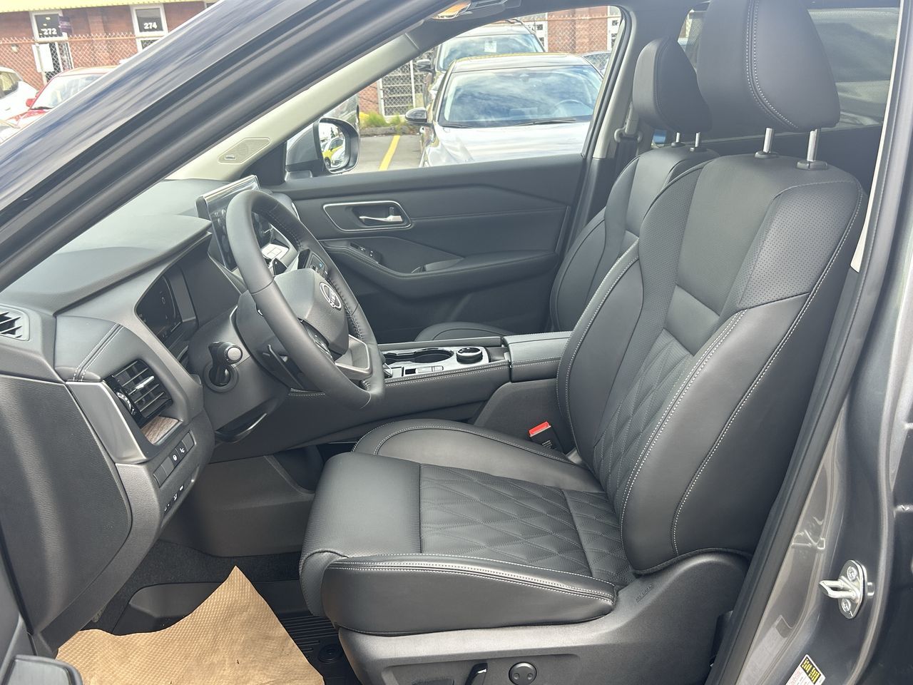 2025 Nissan Rogue in Vancouver, British Columbia