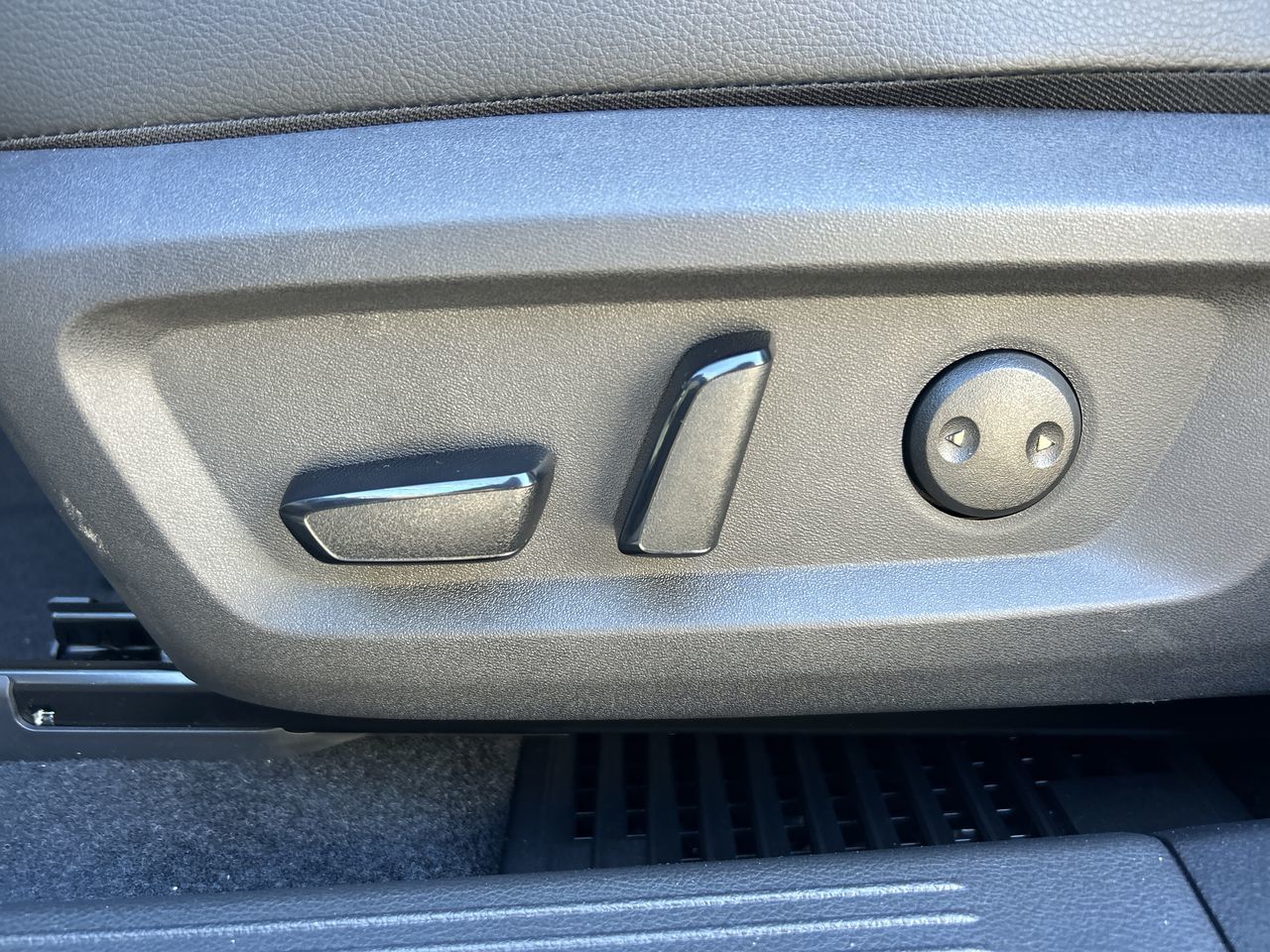 2025 Nissan Rogue in Vancouver, British Columbia