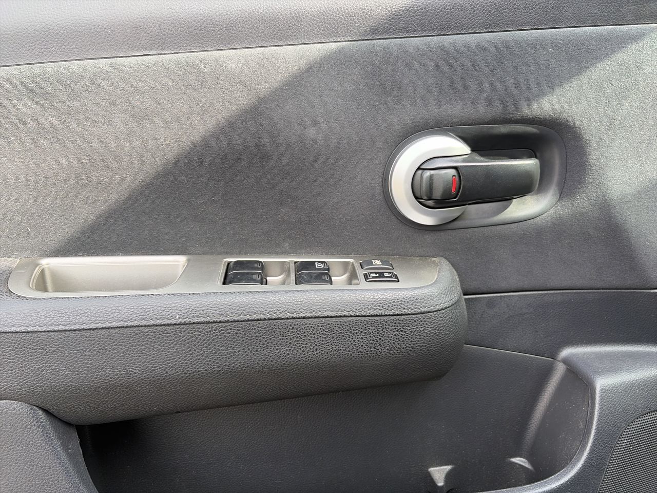 2012  Versa