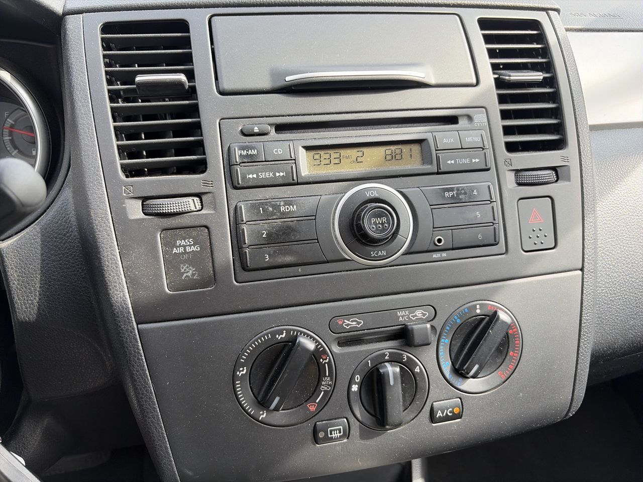 2012  Versa