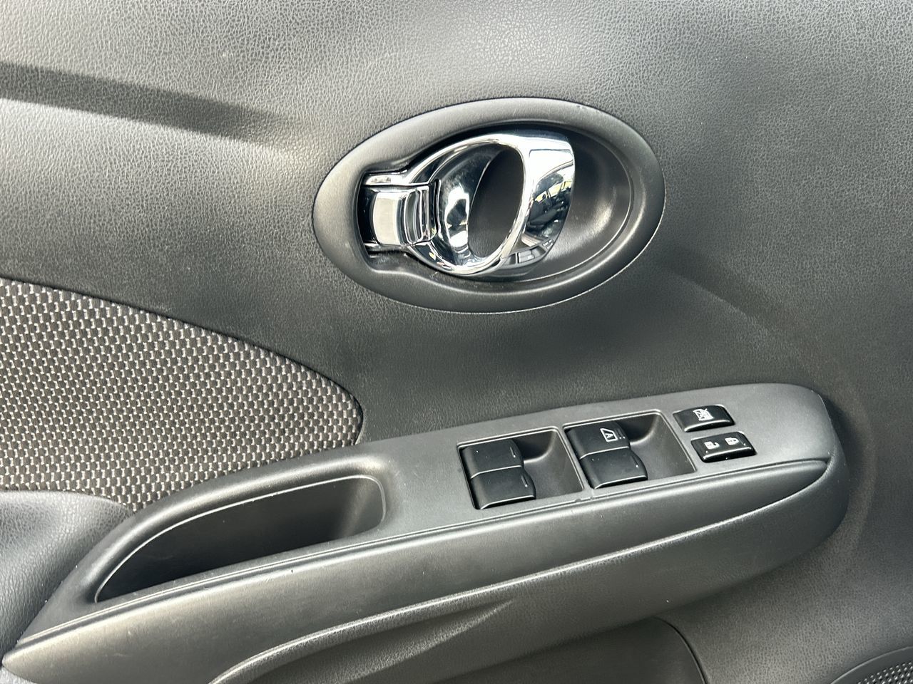 Nissan Versa  2013 à Vancouver, Colombie-Britannique