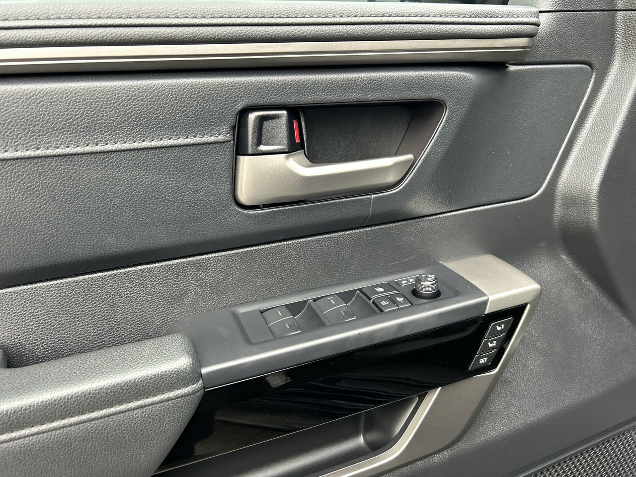 2022 Toyota TUNDRA HYBRID in Vancouver, British Columbia