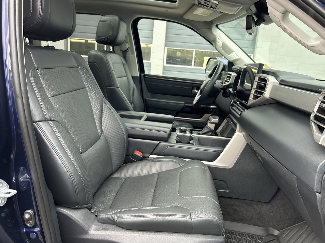 2022 Toyota TUNDRA HYBRID in Vancouver, British Columbia