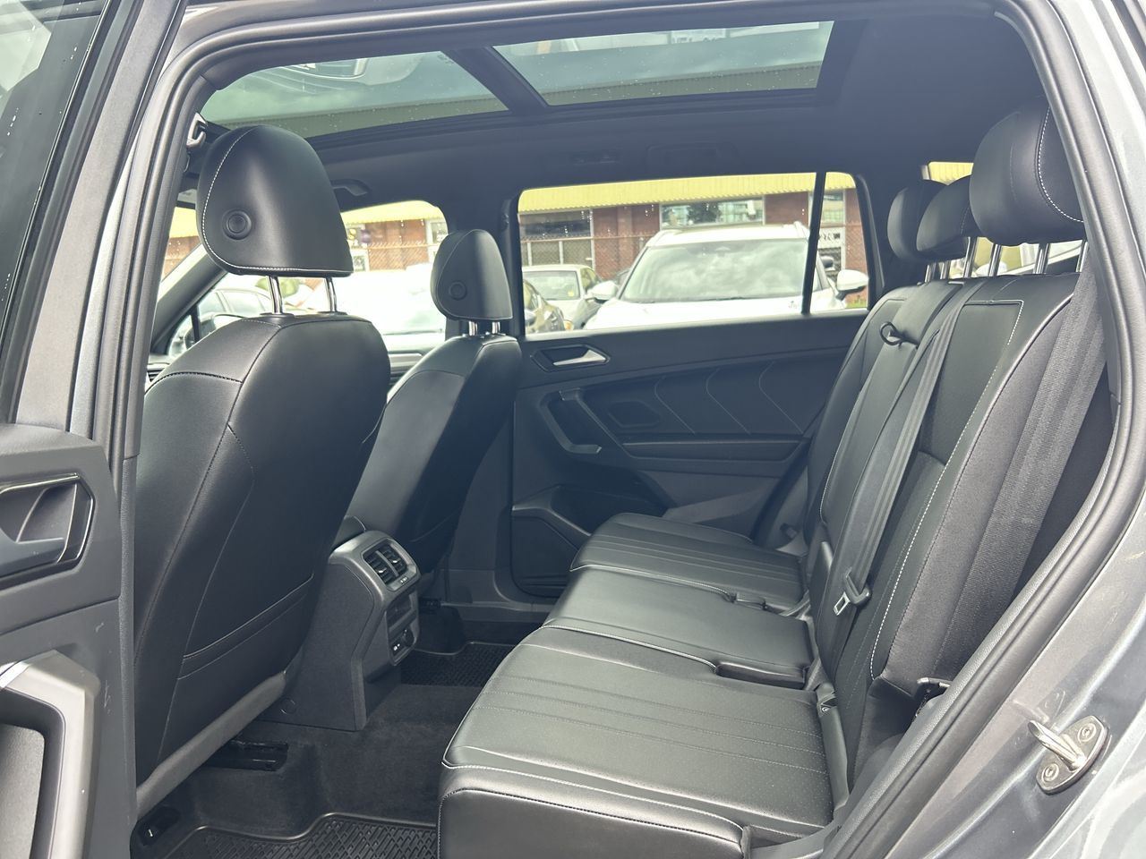 2022 Volkswagen Tiguan in Vancouver, British Columbia