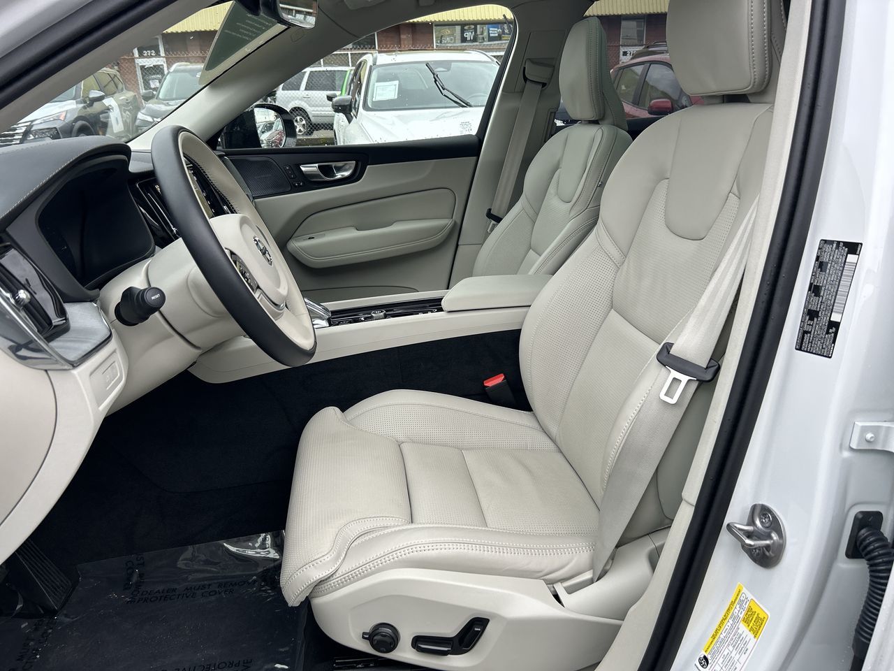 2025 Volvo XC60 Plug-In Hybrid