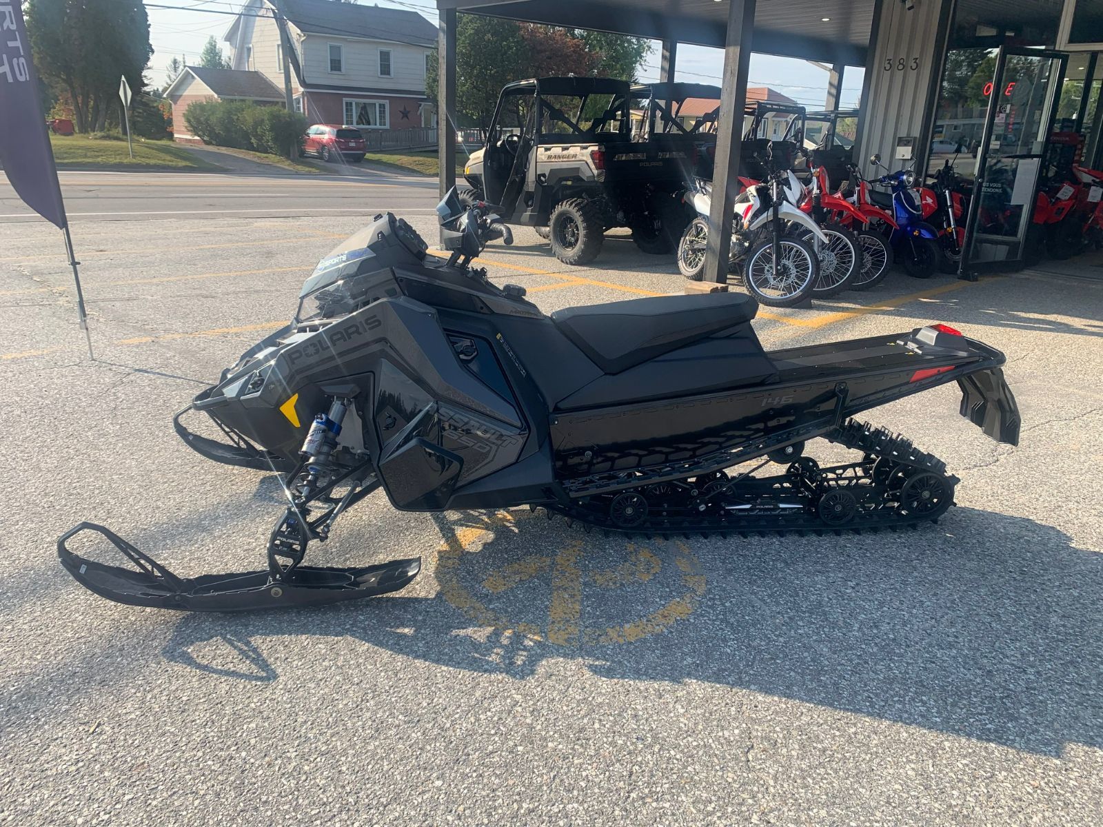 2025 Polaris 650 ASSAULT 146 SWITCHBACK