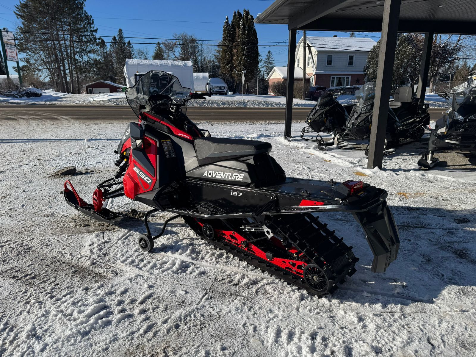 Polaris INDY ADVENTURE 137  2024