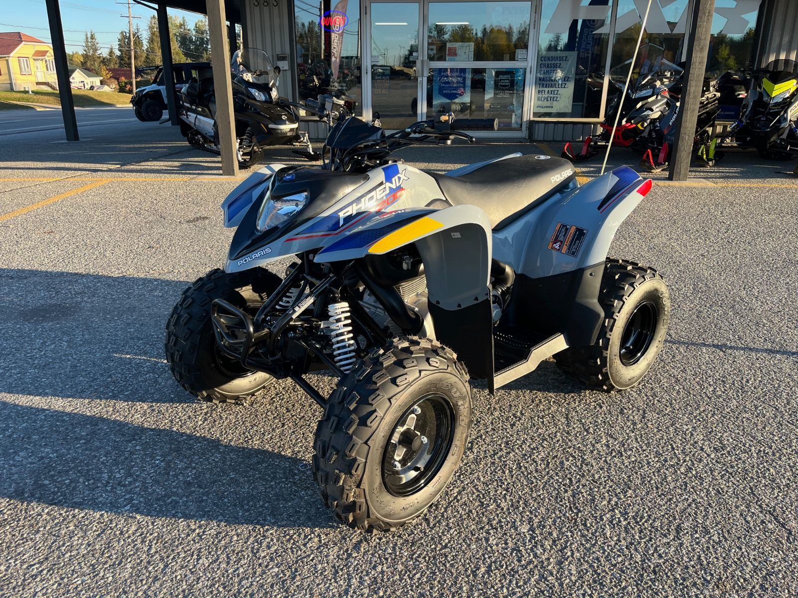2025 Polaris Phoenix 200
