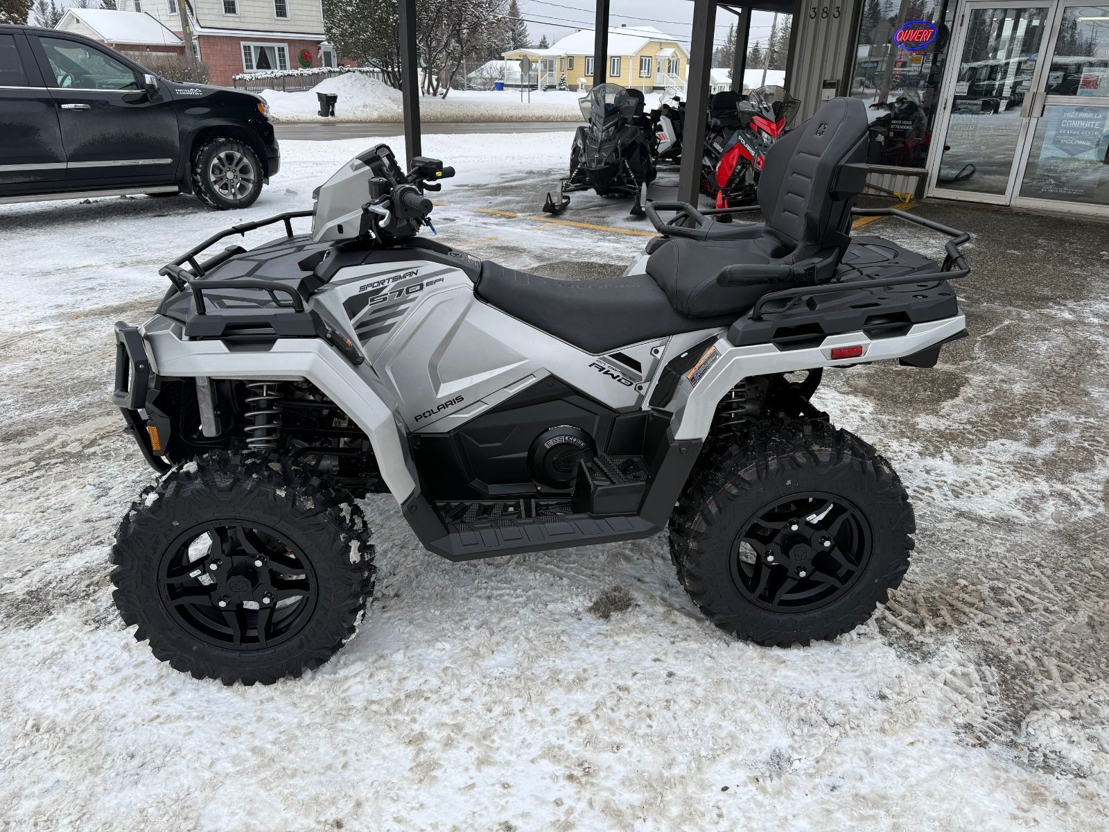 Polaris Sportsman Touring 570 Ultimate  2026