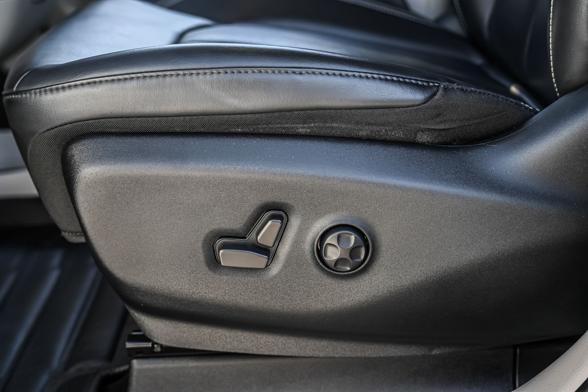 Chrysler Pacifica Hybrid  2023