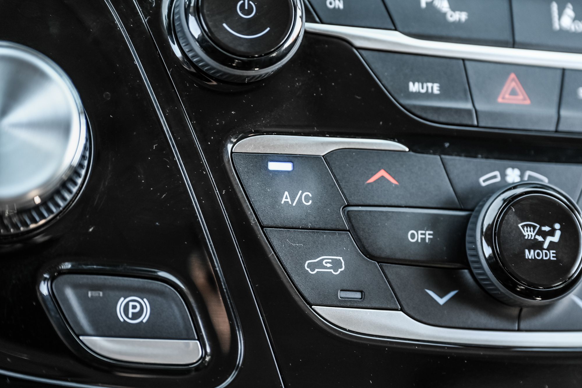 Chrysler Pacifica Hybrid  2023