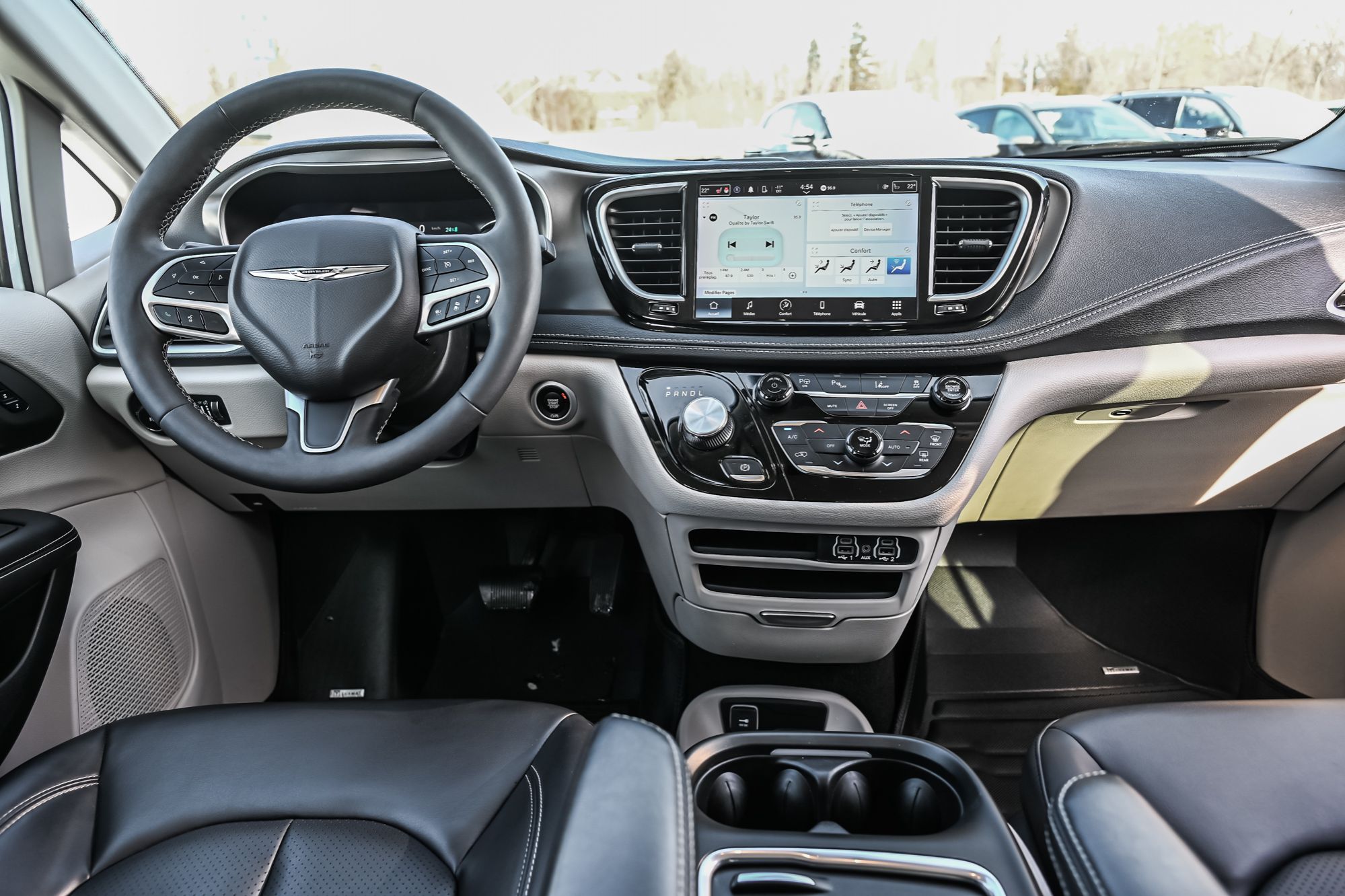 2023 Chrysler Pacifica Hybrid