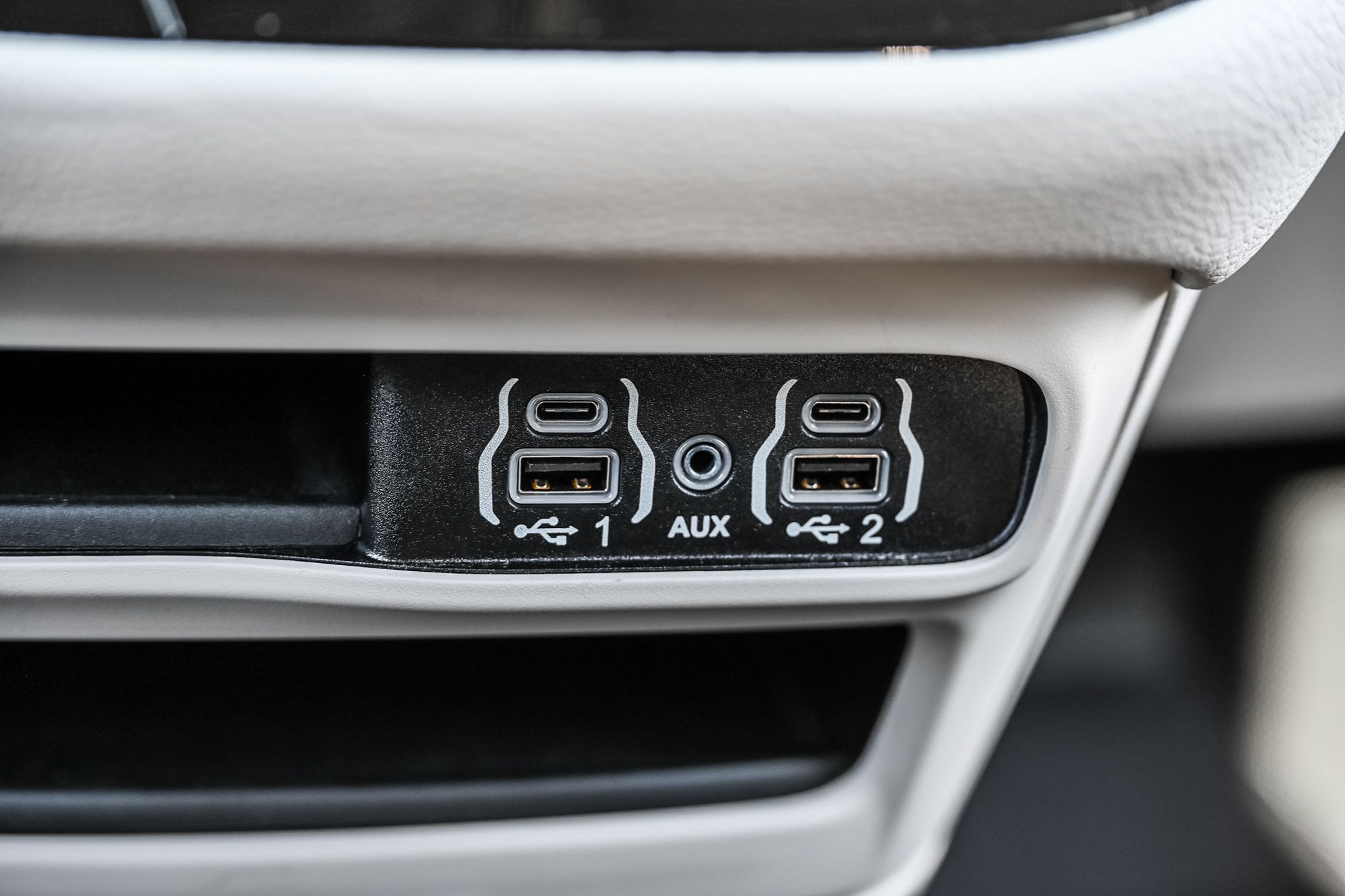 Chrysler Pacifica Hybrid  2023