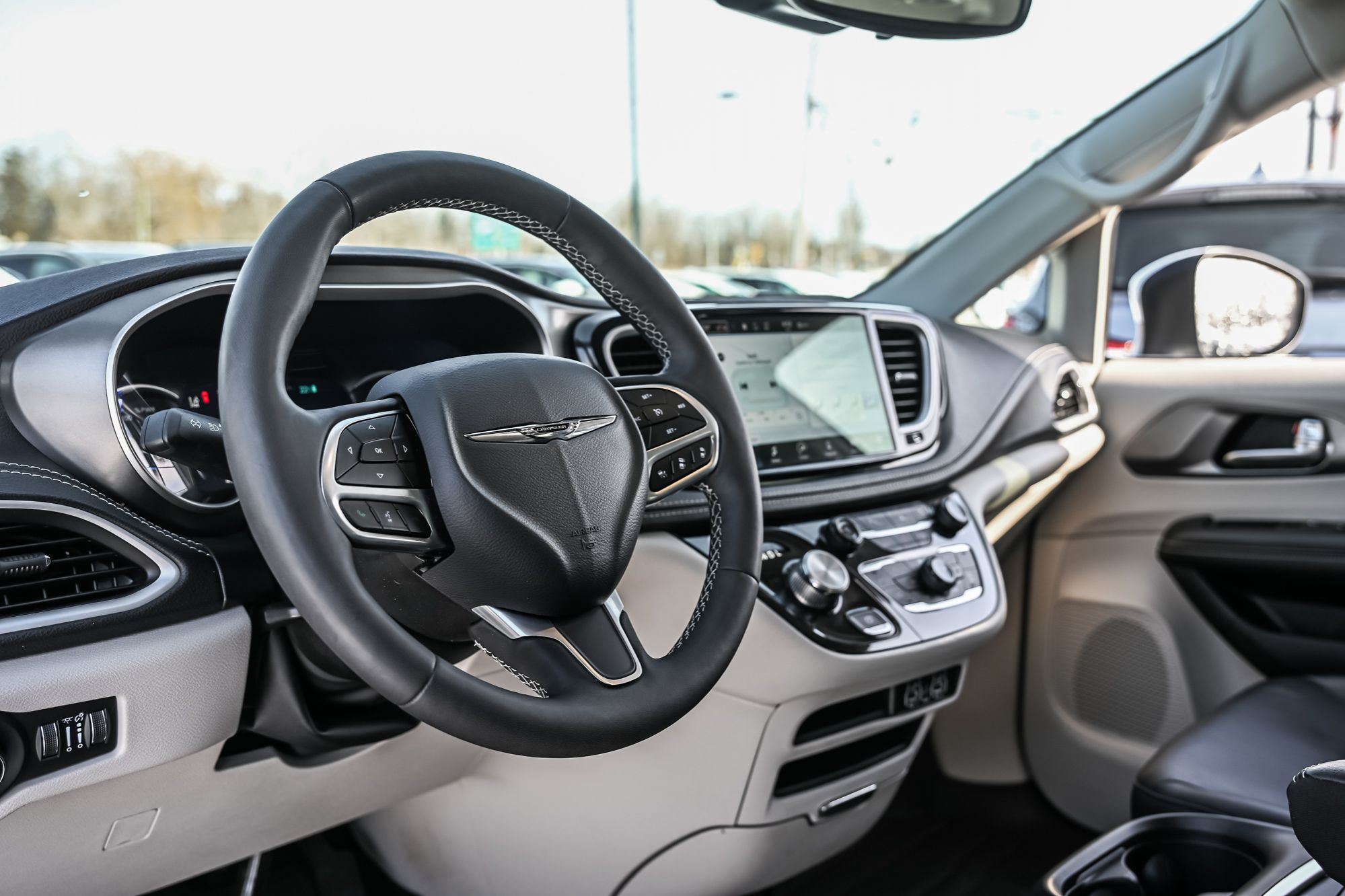 2023 Chrysler Pacifica Hybrid