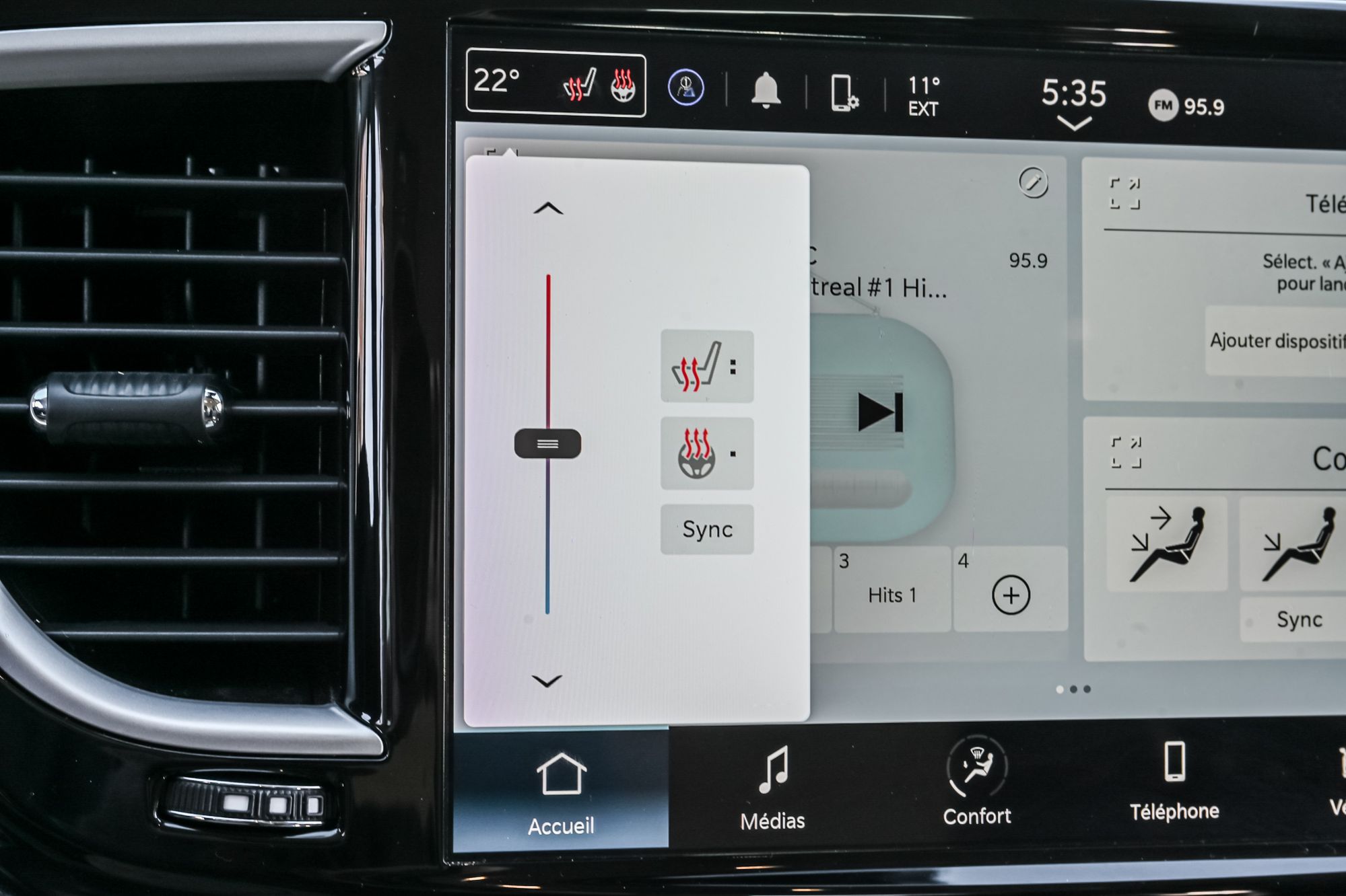 Chrysler Pacifica Hybrid  2023