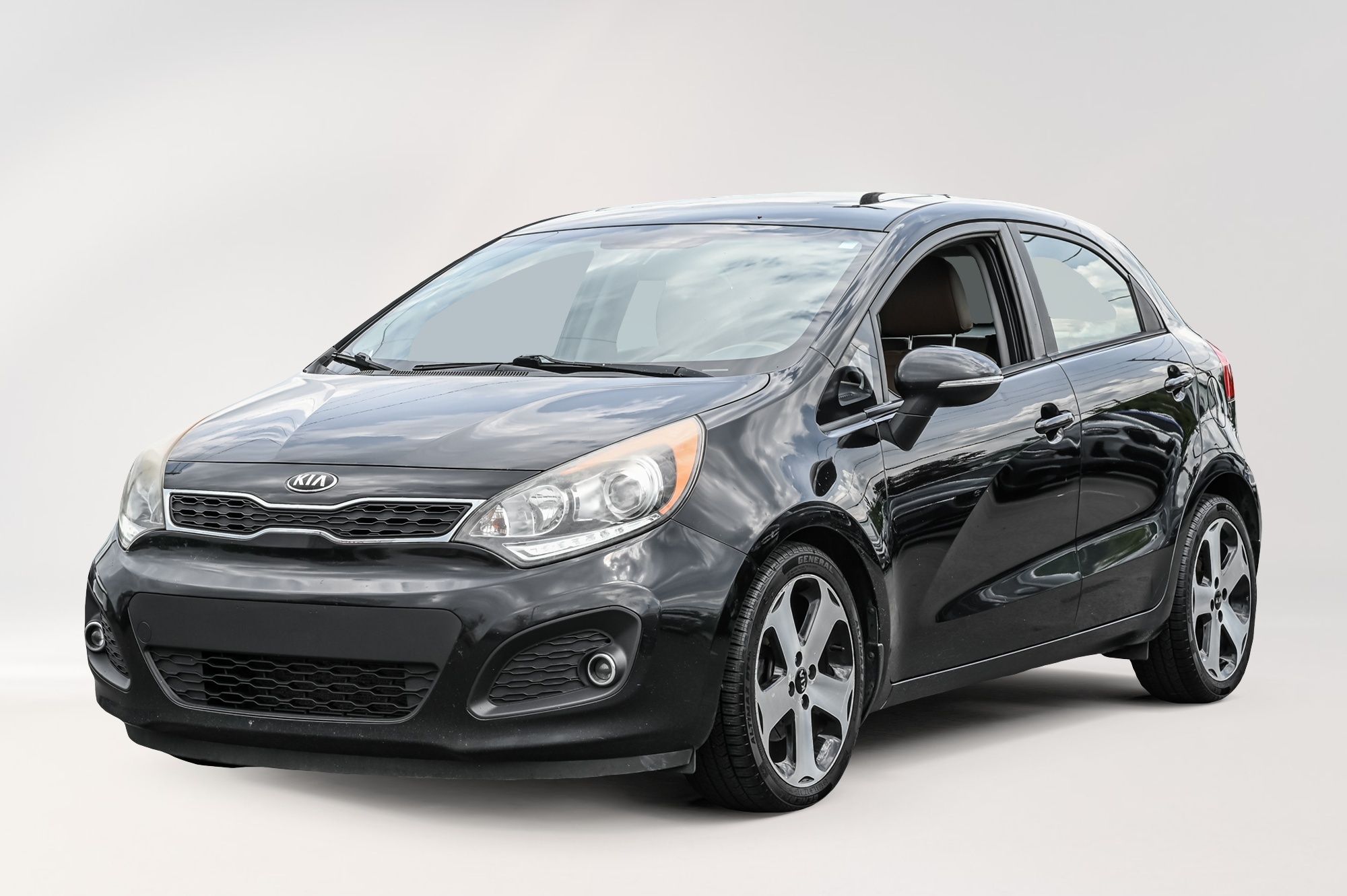Kia Rio  2014 à Saint-Bruno-de-Montarville, Québec