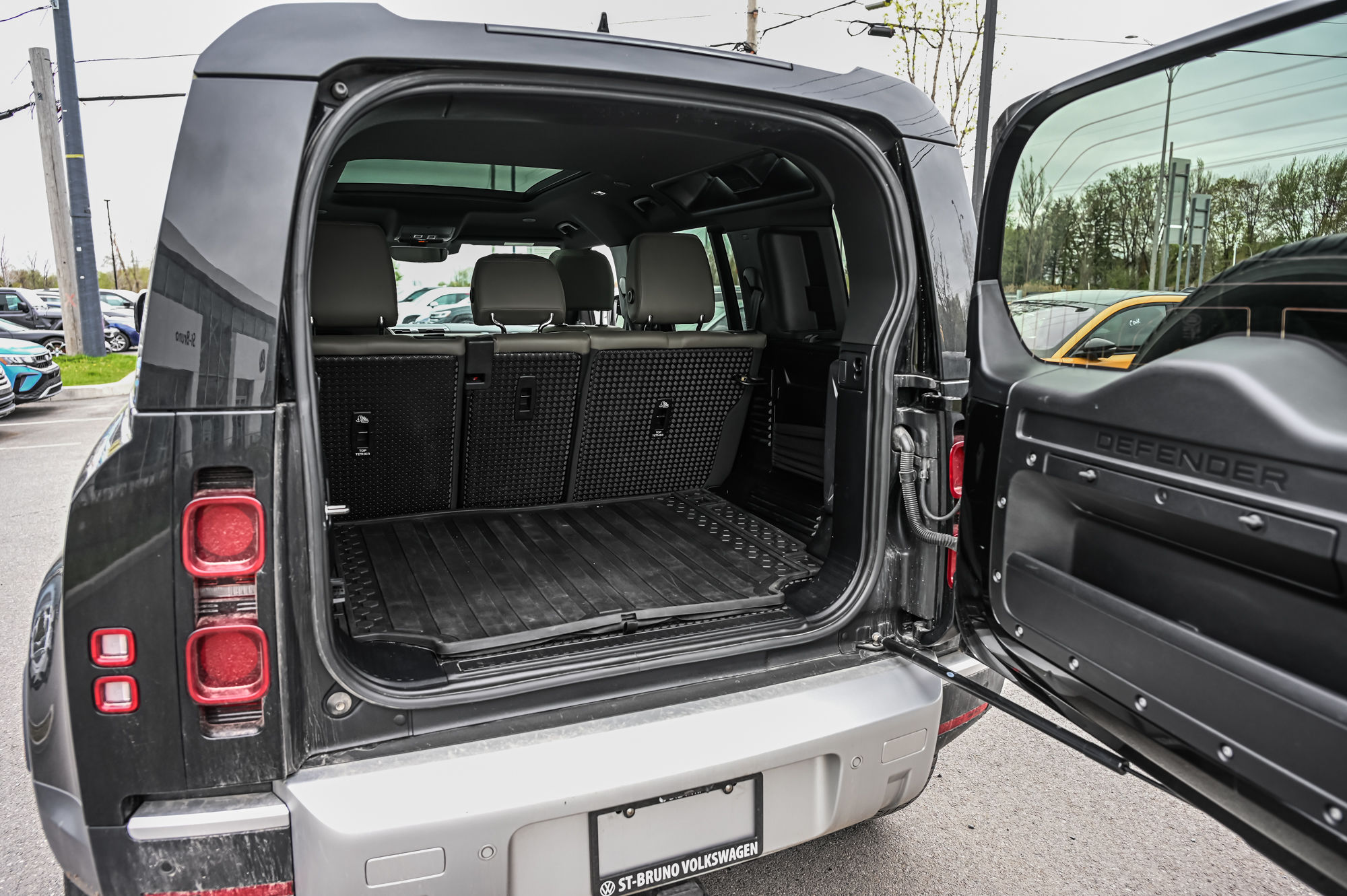 Land Rover Defender  2022 à Saint-Bruno-de-Montarville, Québec