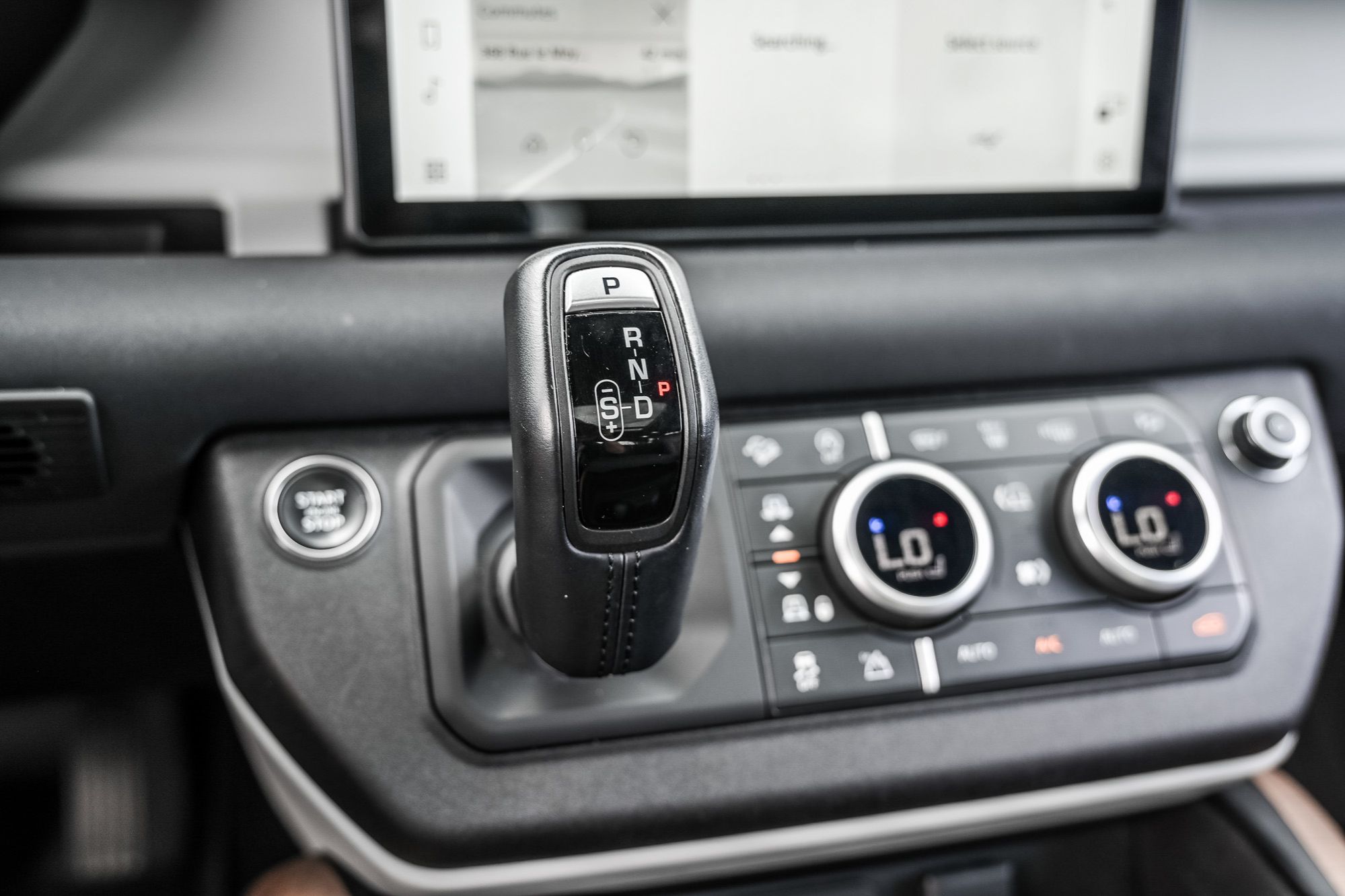 2023 Land Rover Defender in Saint-Bruno-de-Montarville, Quebec